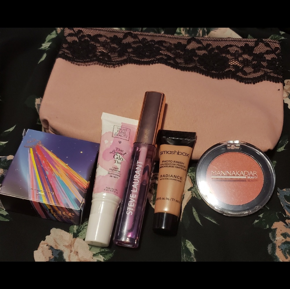 MAKEUP bag